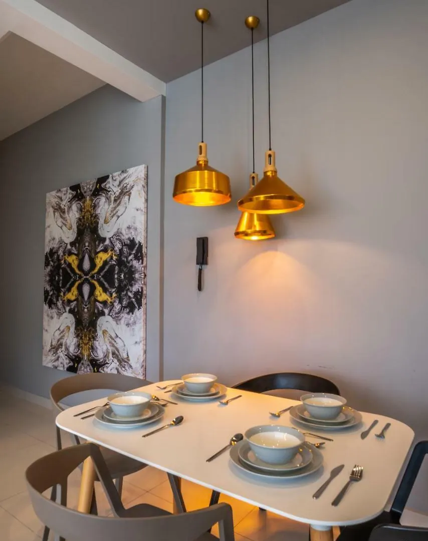 Arte S By Fifi Suites